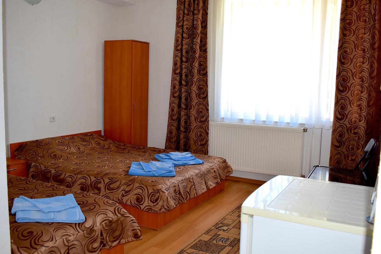 Complex Pele Otel Zmeitsa Dış mekan fotoğraf