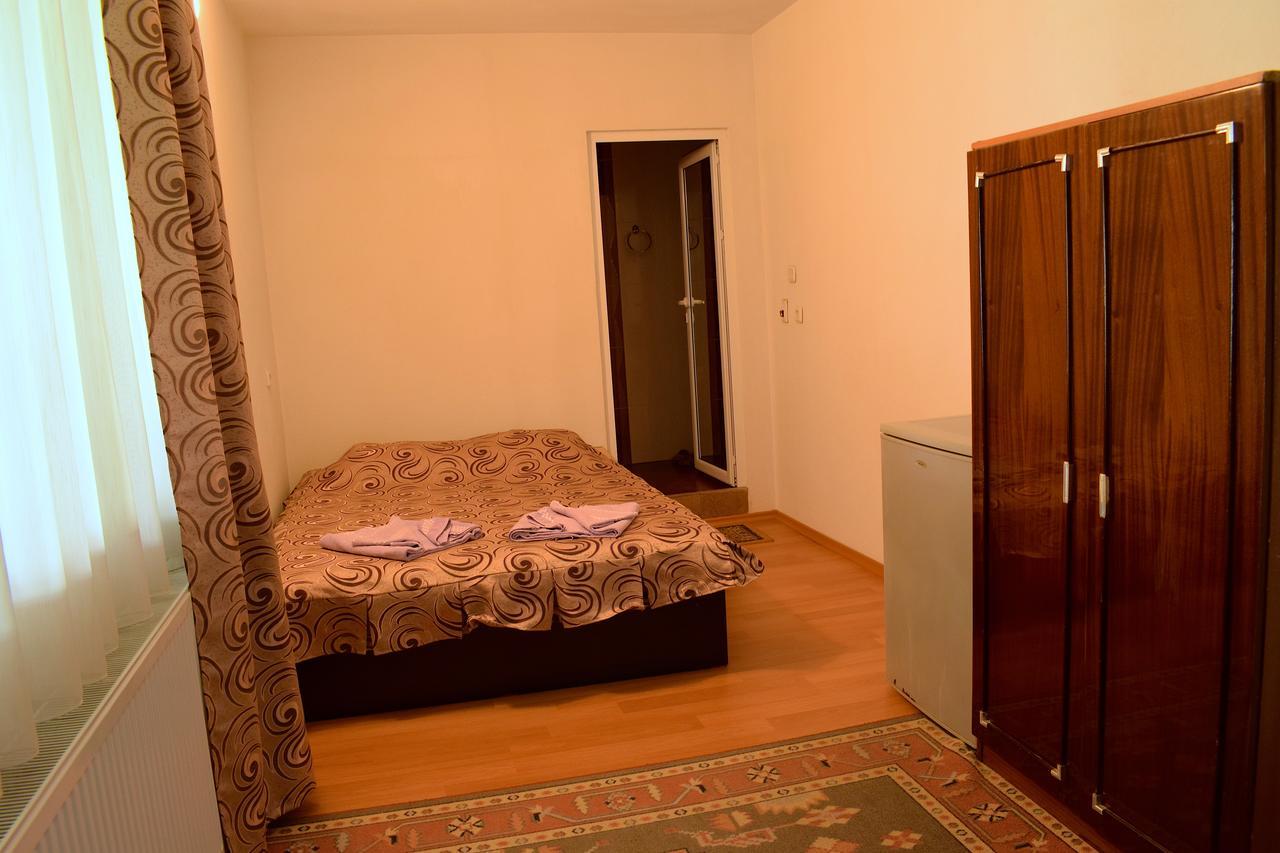 Complex Pele Otel Zmeitsa Dış mekan fotoğraf